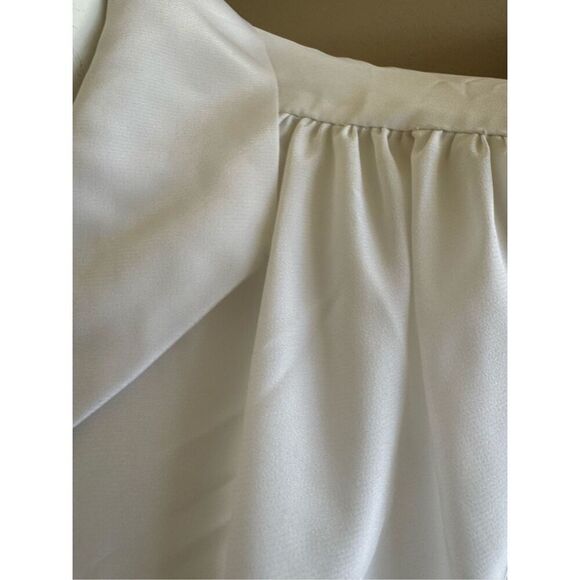 Jessica West Judy Bond women's medium button up pleated white cream long sleeve - Picture 2 of 3